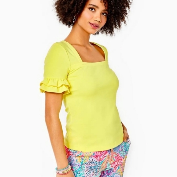 Lilly Pulitzer Fitz Top - Picture 1 of 4